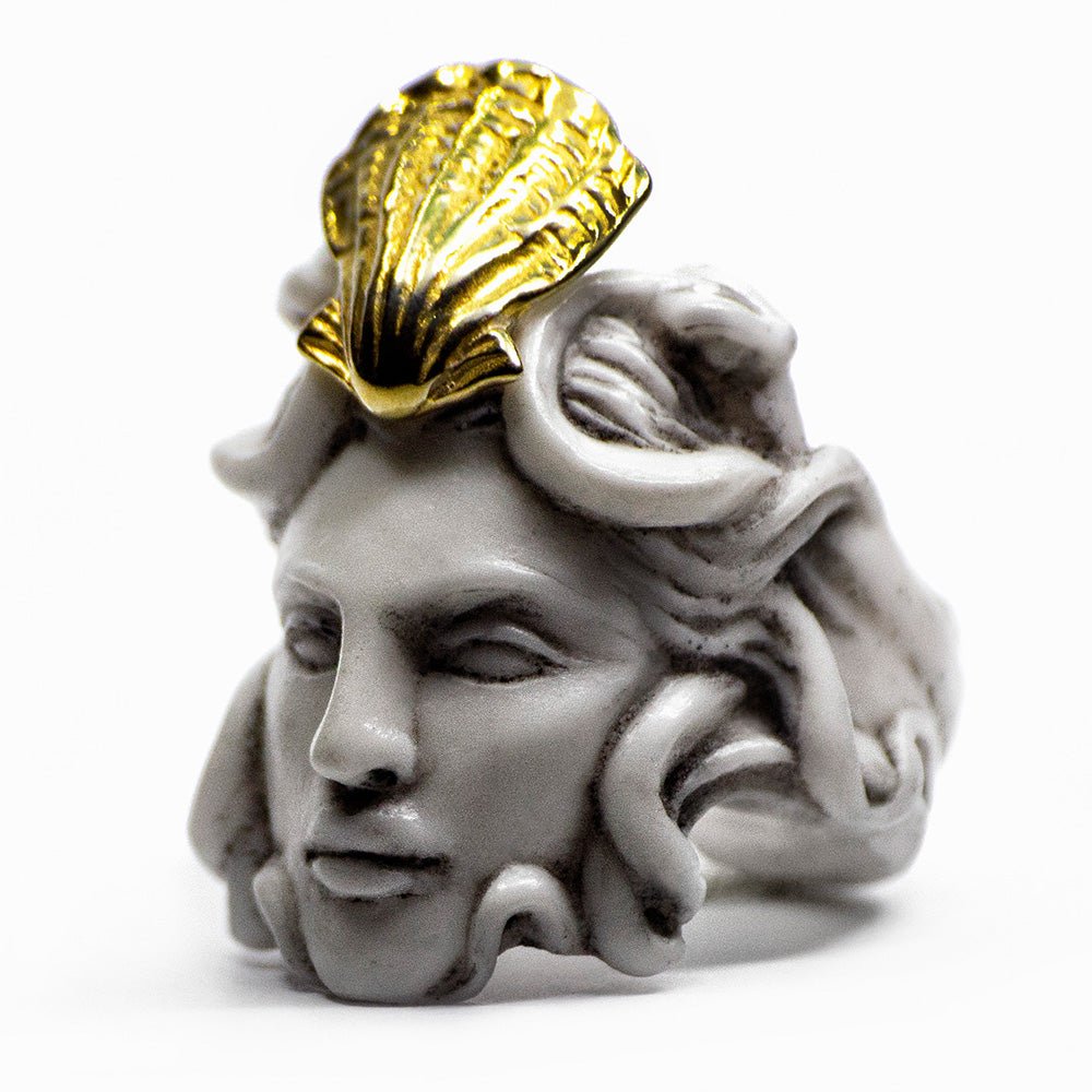 MEDUSA RING - Macabre Gadgets Store
