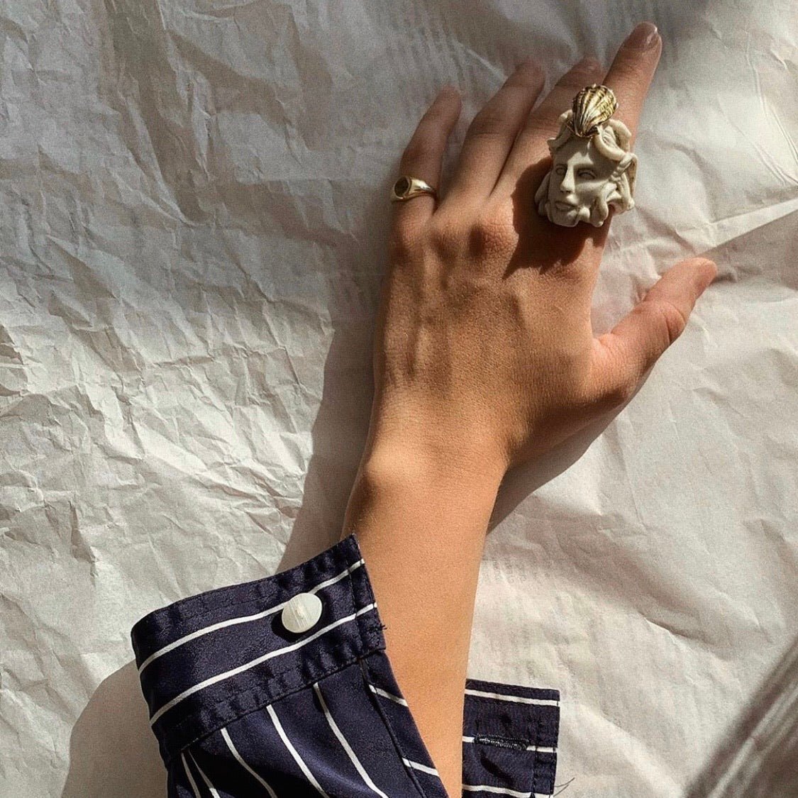 MEDUSA RING - Macabre Gadgets Store