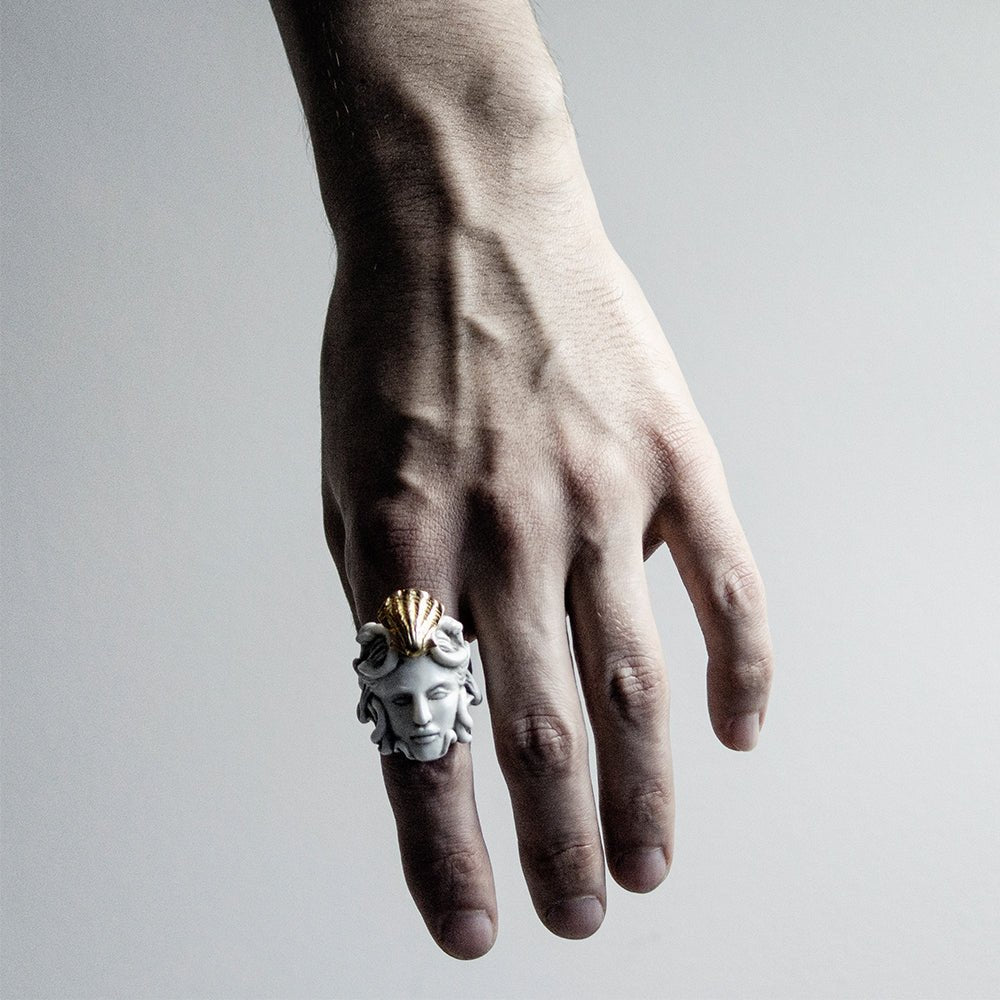MEDUSA RING - Macabre Gadgets Store