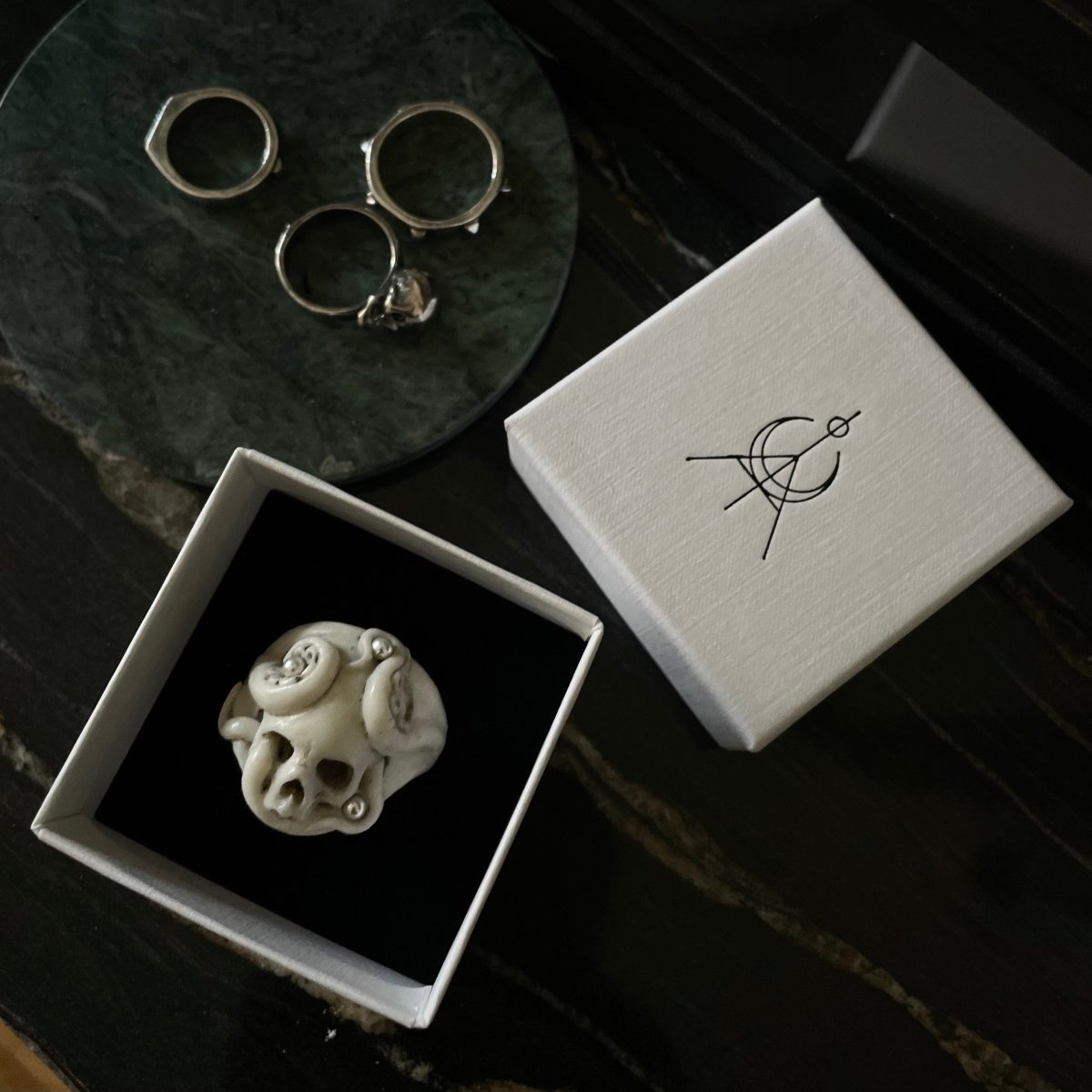 OCTOPUS RING - Macabre Gadgets Store