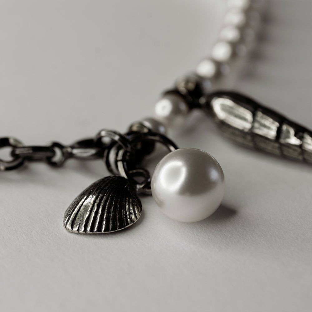 PEARL BRACELET - Macabre Gadgets Store