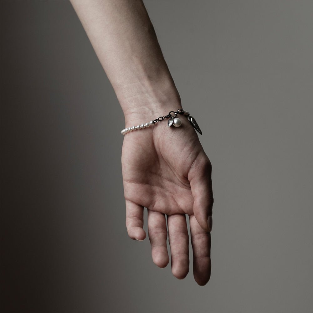 PEARL BRACELET - Macabre Gadgets Store
