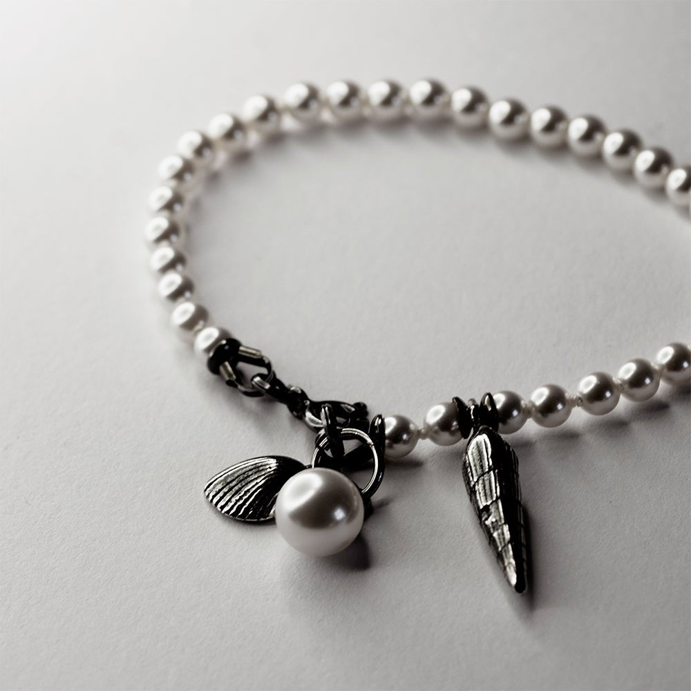 PEARL BRACELET - Macabre Gadgets Store