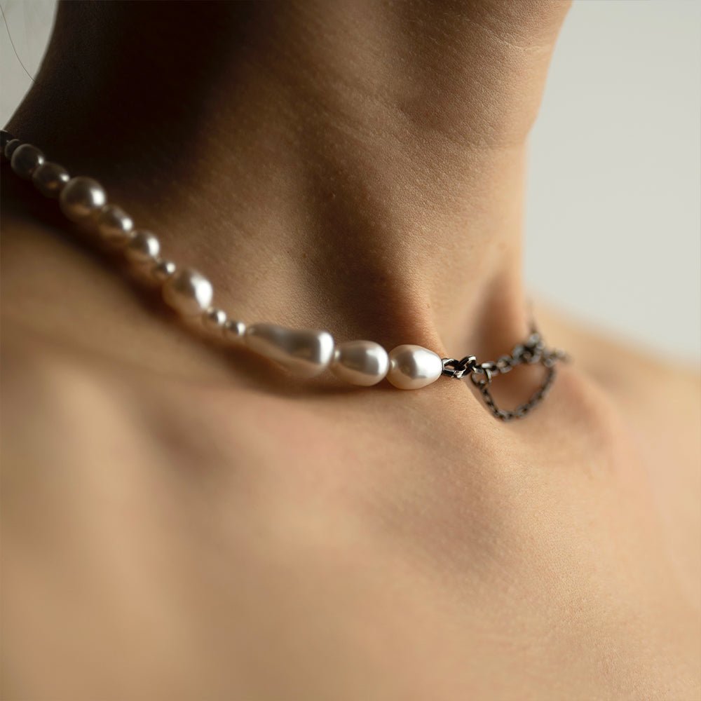 PEARL DROPS CHOKER - Macabre Gadgets Store