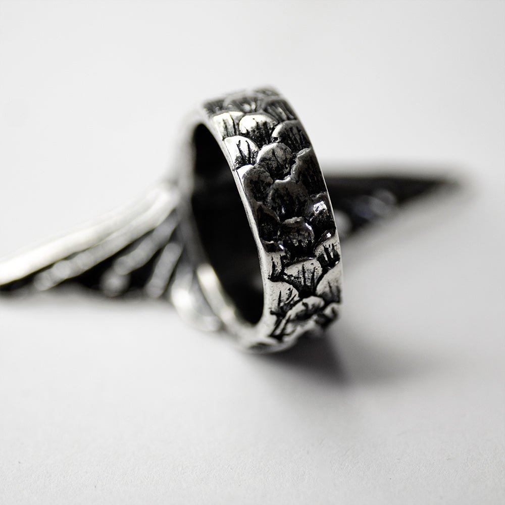 Siren ring - close up of scaled texture of mermaid tail ring