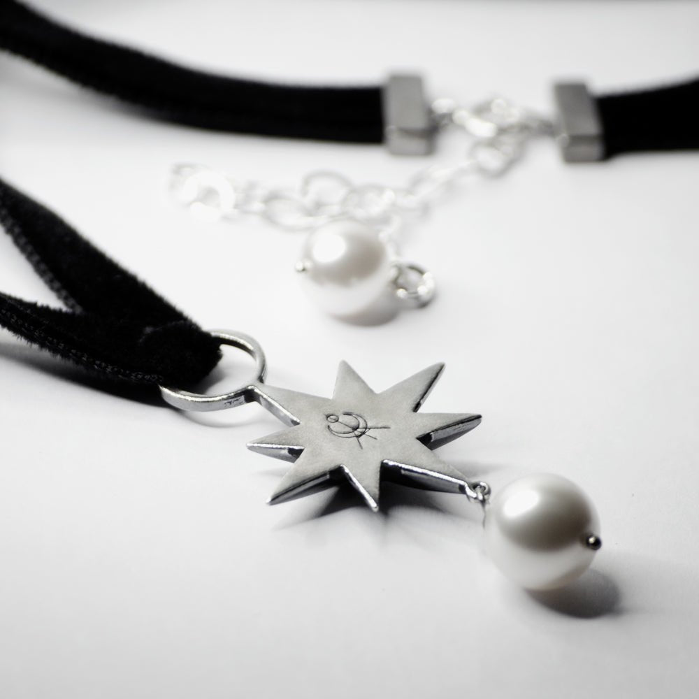 STAR NECKLACE - Macabre Gadgets Store
