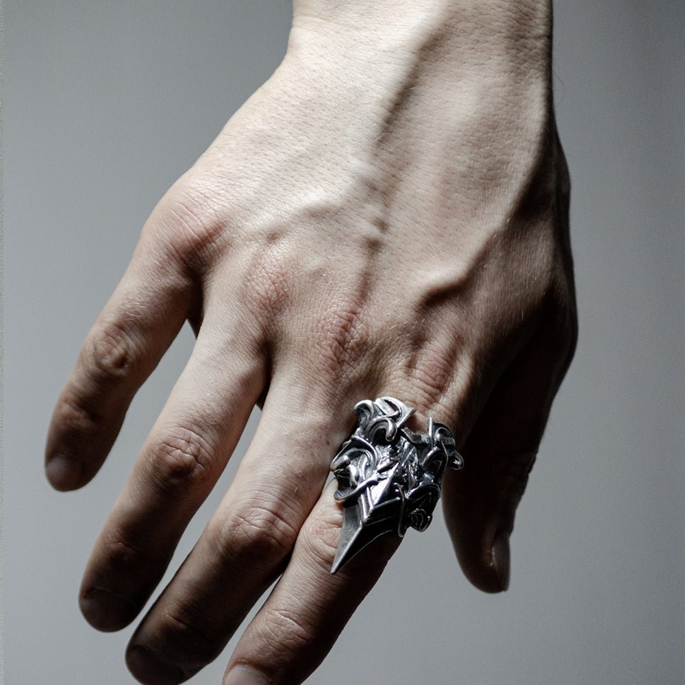 TALON RING - Macabre Gadgets Store