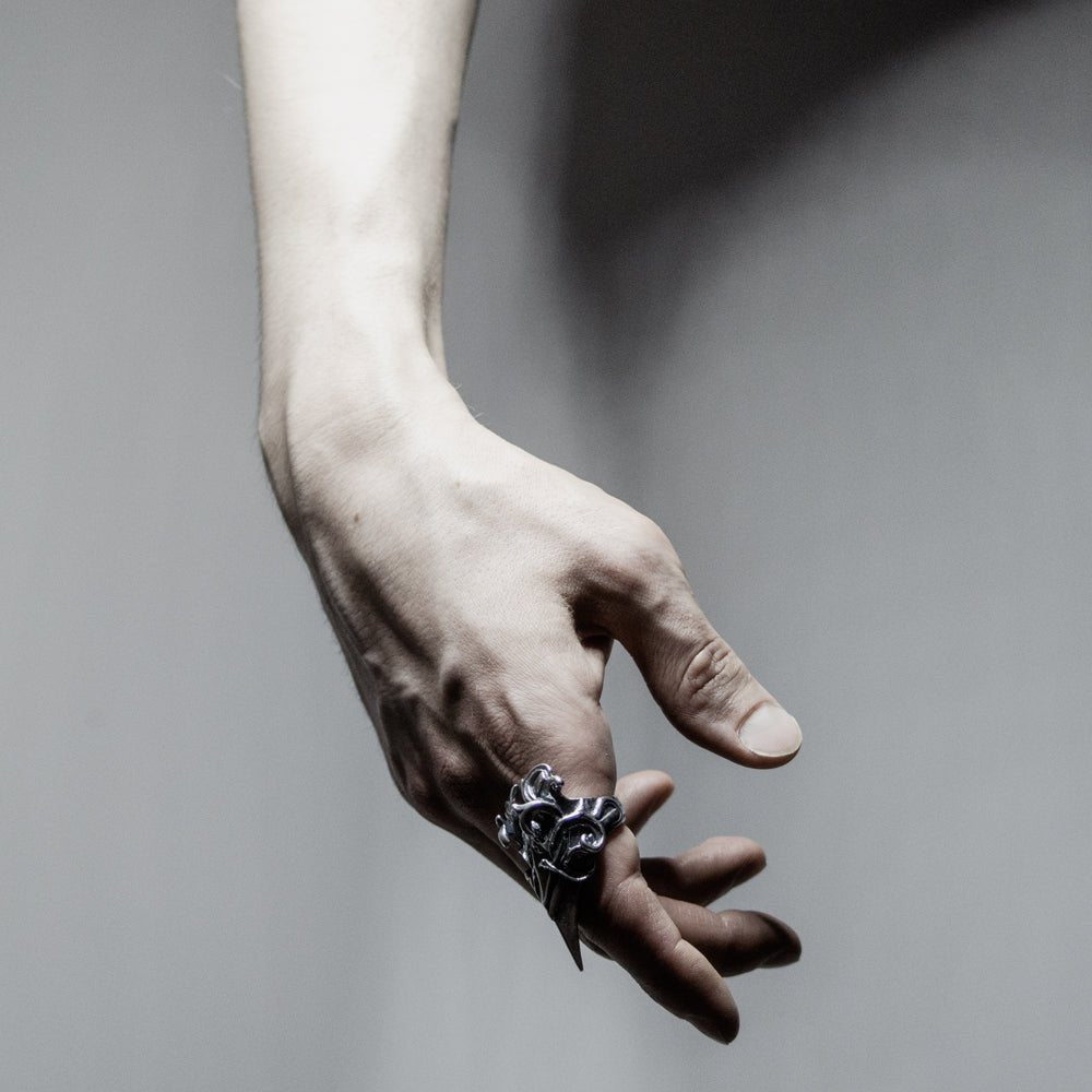 TALON RING - Macabre Gadgets Store