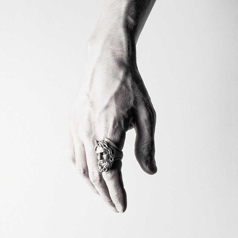 THEA III RING - Macabre Gadgets Store