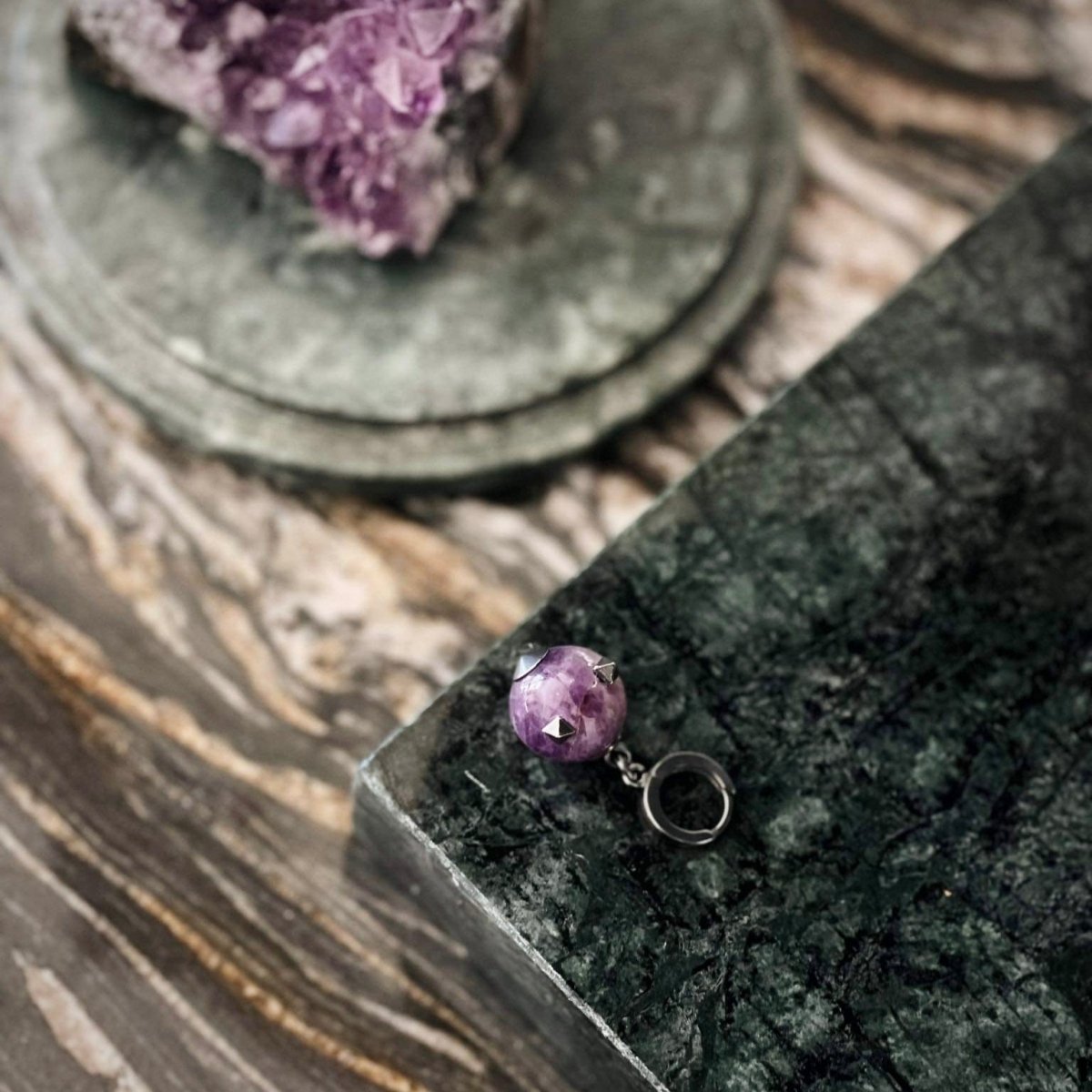 THISTLE AMETHYST EARRING - Macabre Gadgets Store