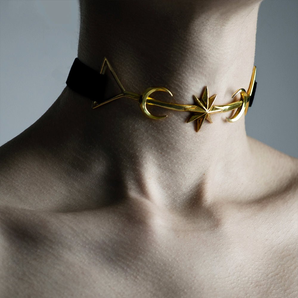 TWIN MOON CHOKER - Macabre Gadgets Store